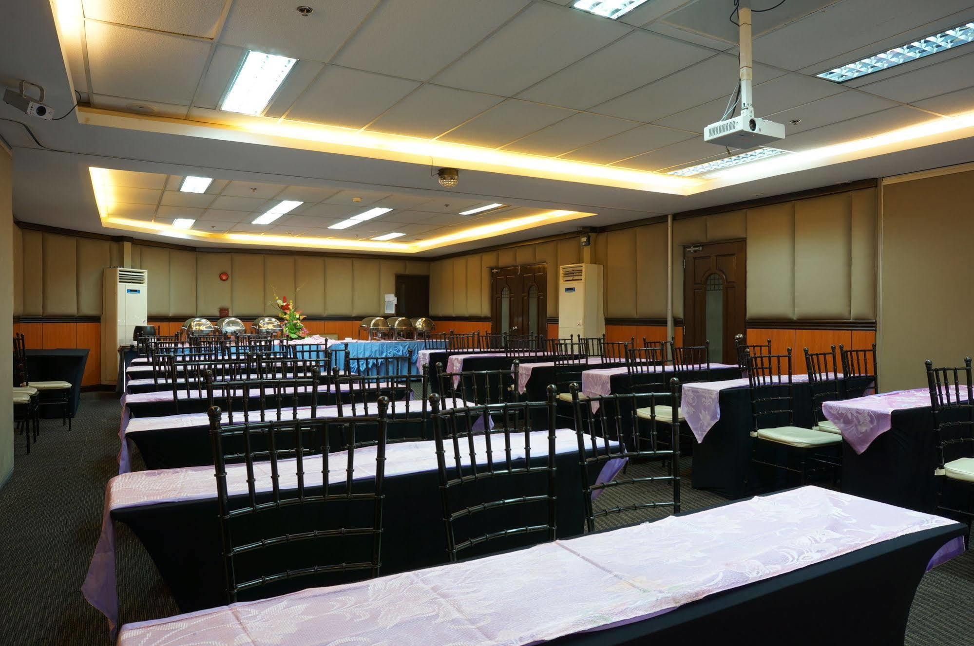 Eurotel Makati Makati City Luaran gambar